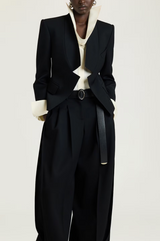 Reverse lapel jacket in wool