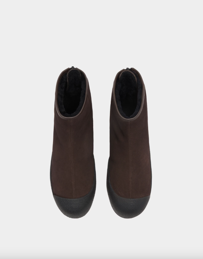 Curling Bootie in Ebano Suede