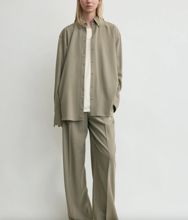 Classic tuxedo shirt taupe