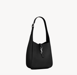 LE 5 À 7 supple SMALL in grained leather