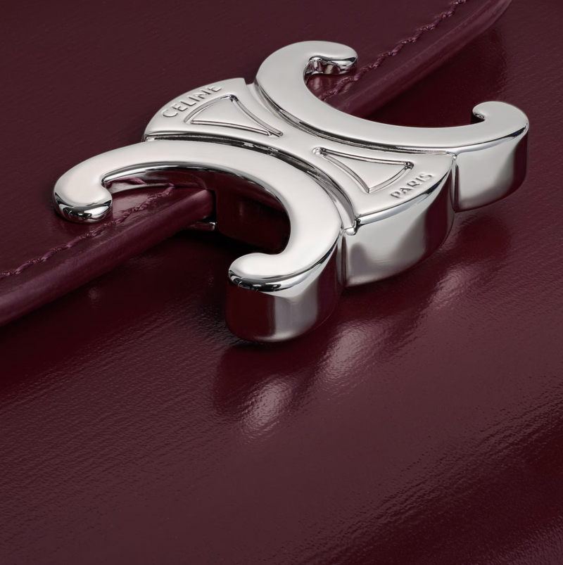 Small flap wallet triomphe in shiny calfskin