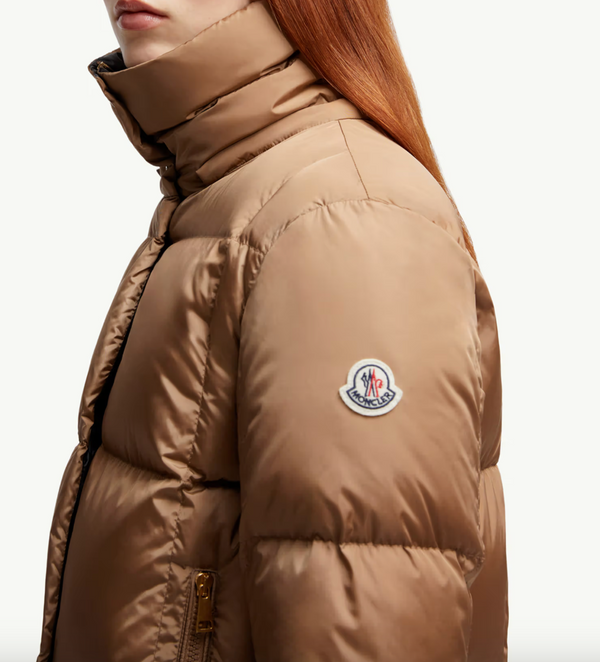 Castelnou Square-Quilted Hooded Short Down Jacket