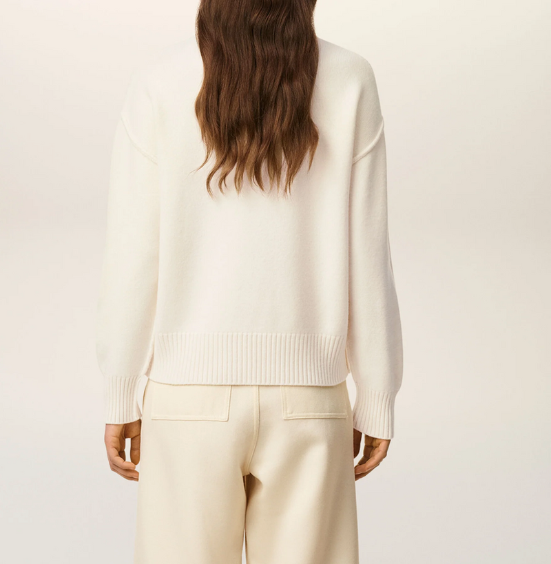 WHITE WOOL AMI DE COEUR CREWNECK SWEATER
