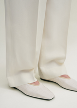 Minimalist croco-embossed ballerinas oyster