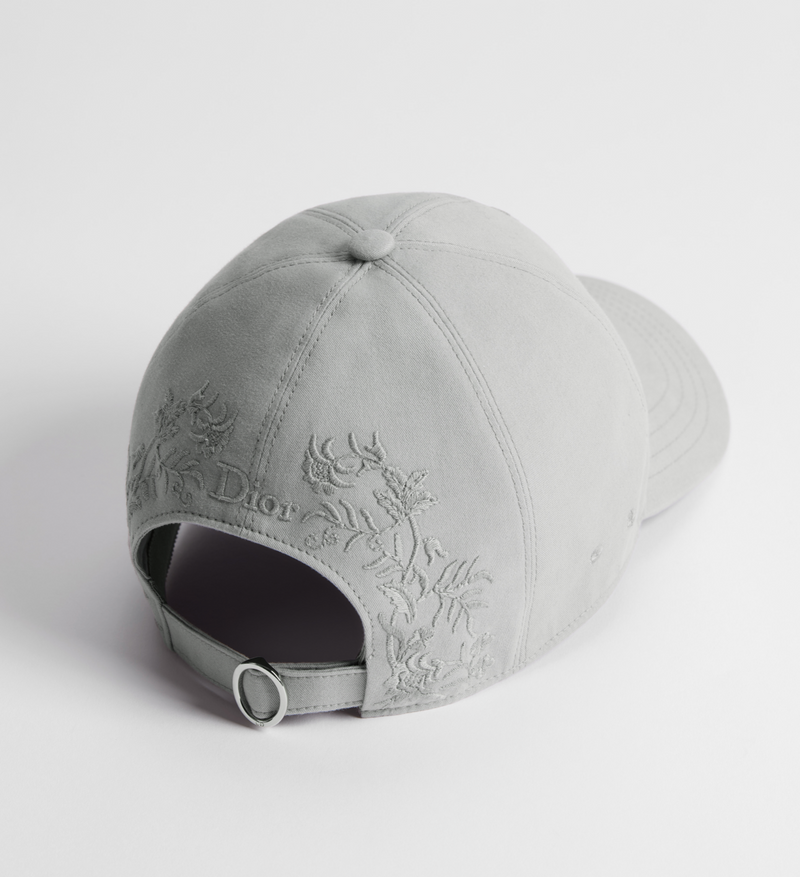 Dior Médaillon D-Player Cap – LISKAFASHION