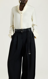Shirt in silk with deconstructed collar