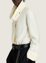 Shirt in silk with deconstructed collar