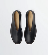 FLAT PIPED SLIPPERS IN SHINY NAPPA LAMB LEATHER