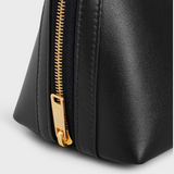 CLUTCH ON CHAIN IN SMOOTH CALFSKIN